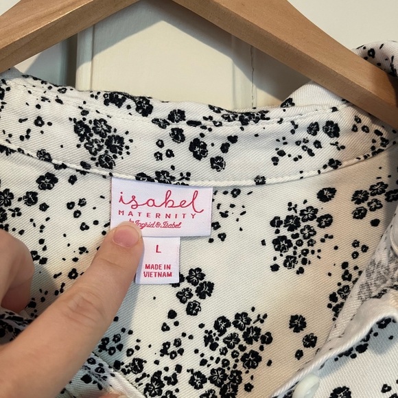 Isabel Maternity by Ingrid & Isabel Floral Patterned Shirt - Picture 3 of 4